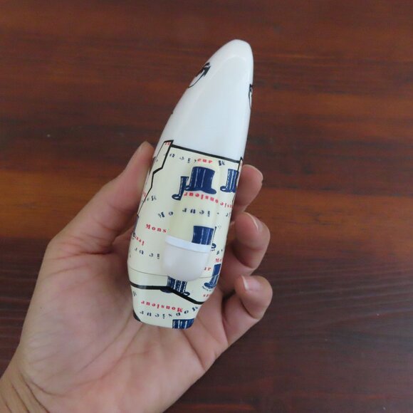 2004 Visionaire #44 Red Collection Kidrobot Collaboration Viktor & Rolf Toy - Picture 4 of 6